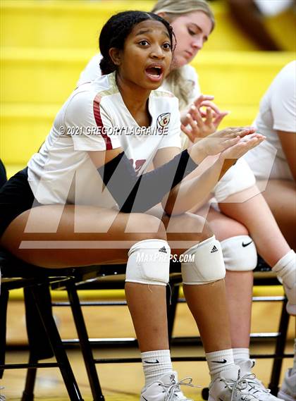 Thumbnail 3 in Keller Central vs Fossil Ridge photogallery.