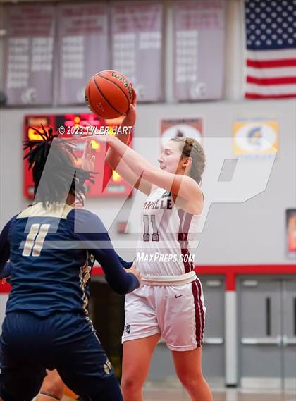 Thumbnail 3 in Decatur Central @ Danville photogallery.