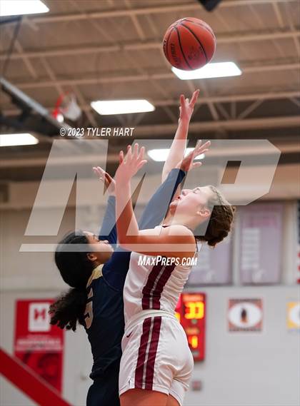 Thumbnail 3 in Decatur Central @ Danville photogallery.