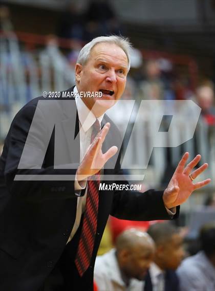 Thumbnail 3 in Pike vs. Lawrence Central photogallery.