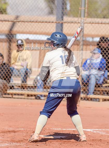 Thumbnail 2 in Casteel vs Bloomfield (Dave Kops Tournament of Champions) photogallery.