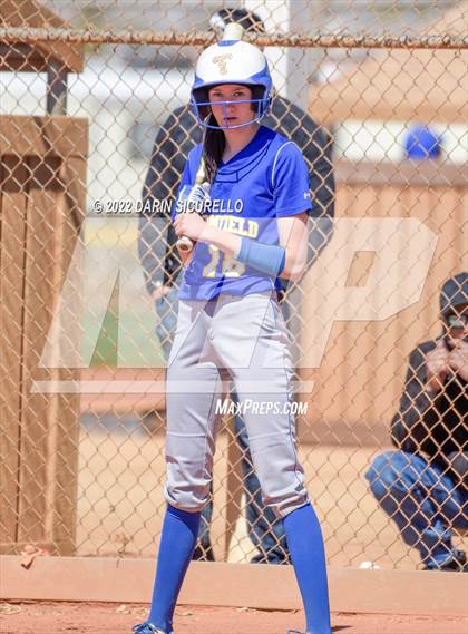 Thumbnail 1 in Casteel vs Bloomfield (Dave Kops Tournament of Champions) photogallery.