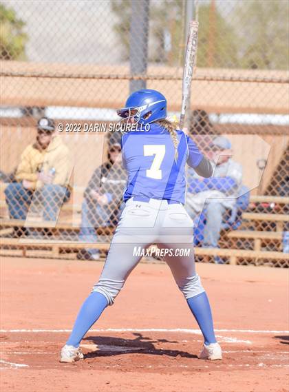 Thumbnail 2 in Casteel vs Bloomfield (Dave Kops Tournament of Champions) photogallery.