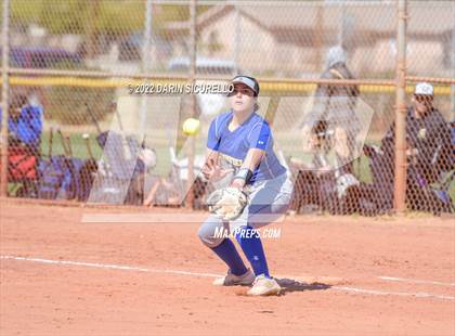 Thumbnail 2 in Casteel vs Bloomfield (Dave Kops Tournament of Champions) photogallery.