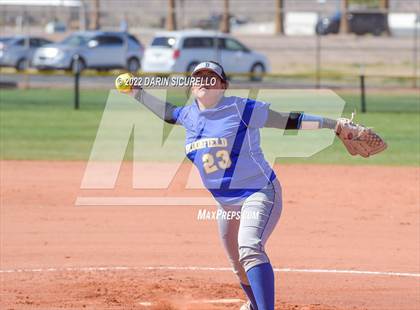 Thumbnail 1 in Casteel vs Bloomfield (Dave Kops Tournament of Champions) photogallery.