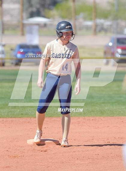 Thumbnail 1 in Casteel vs Bloomfield (Dave Kops Tournament of Champions) photogallery.