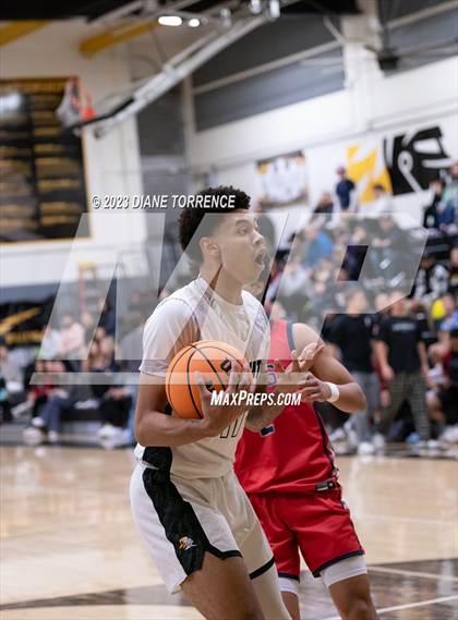 Thumbnail 1 in Beckman @ Foothill photogallery.