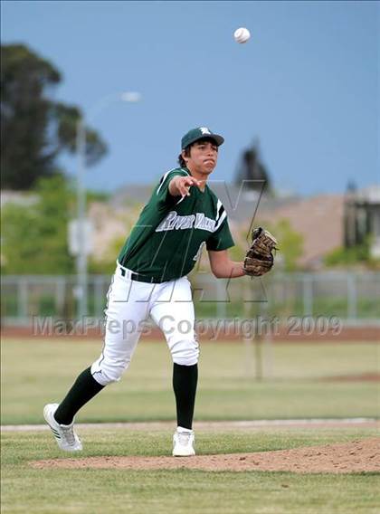 Thumbnail 1 in Foothill vs River Valley (River City Baseball Classic) photogallery.