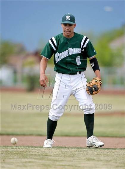 Thumbnail 2 in Foothill vs River Valley (River City Baseball Classic) photogallery.