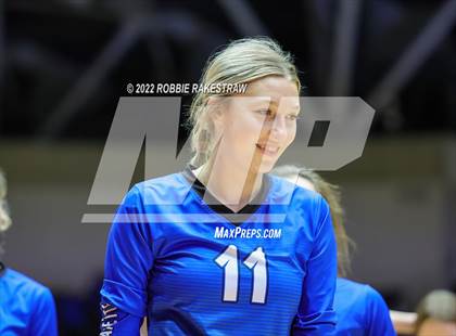 Thumbnail 2 in Windthorst vs. Schulenburg (UIL 2A Semifinal) photogallery.