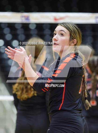 Thumbnail 3 in Windthorst vs. Schulenburg (UIL 2A Semifinal) photogallery.