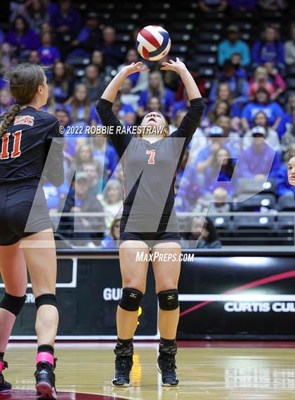 Thumbnail 1 in Windthorst vs. Schulenburg (UIL 2A Semifinal) photogallery.