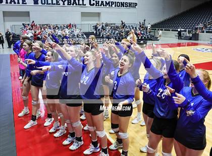Thumbnail 3 in Windthorst vs. Schulenburg (UIL 2A Semifinal) photogallery.