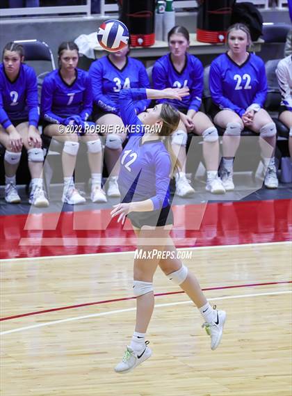 Thumbnail 2 in Windthorst vs. Schulenburg (UIL 2A Semifinal) photogallery.
