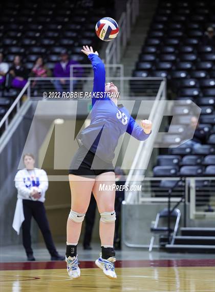 Thumbnail 1 in Windthorst vs. Schulenburg (UIL 2A Semifinal) photogallery.