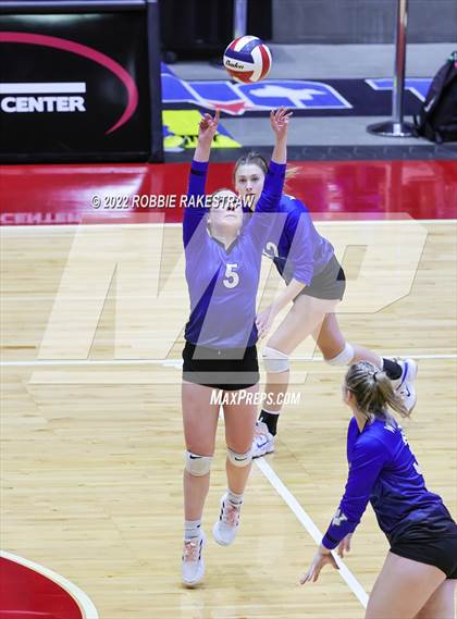 Thumbnail 2 in Windthorst vs. Schulenburg (UIL 2A Semifinal) photogallery.