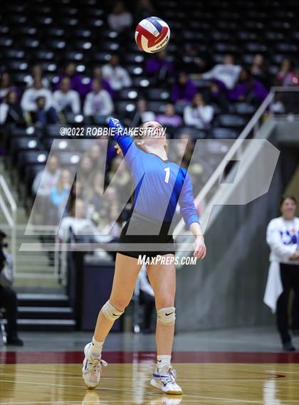 Thumbnail 1 in Windthorst vs. Schulenburg (UIL 2A Semifinal) photogallery.