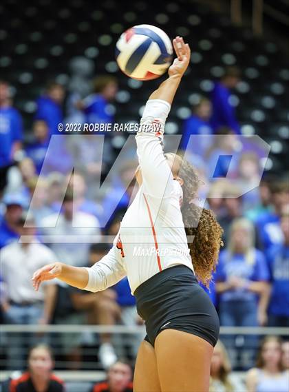 Thumbnail 3 in Windthorst vs. Schulenburg (UIL 2A Semifinal) photogallery.
