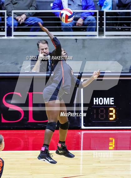 Thumbnail 1 in Windthorst vs. Schulenburg (UIL 2A Semifinal) photogallery.