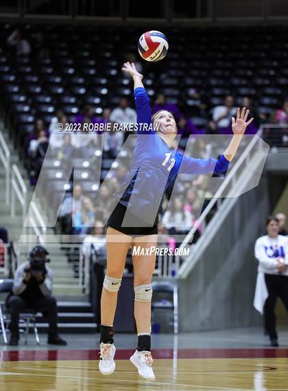 Thumbnail 2 in Windthorst vs. Schulenburg (UIL 2A Semifinal) photogallery.
