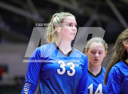 Thumbnail 3 in Windthorst vs. Schulenburg (UIL 2A Semifinal) photogallery.