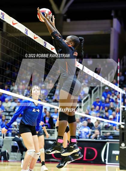 Thumbnail 1 in Windthorst vs. Schulenburg (UIL 2A Semifinal) photogallery.