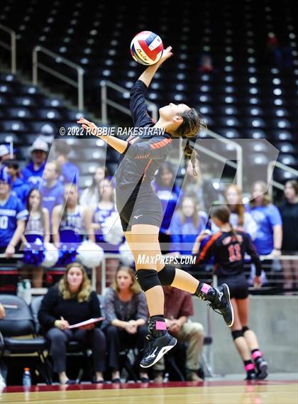 Thumbnail 2 in Windthorst vs. Schulenburg (UIL 2A Semifinal) photogallery.