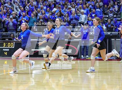 Thumbnail 2 in Windthorst vs. Schulenburg (UIL 2A Semifinal) photogallery.