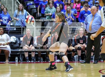 Thumbnail 2 in Windthorst vs. Schulenburg (UIL 2A Semifinal) photogallery.