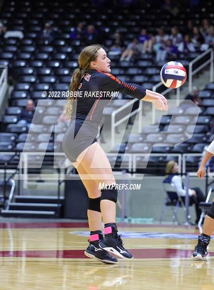Thumbnail 1 in Windthorst vs. Schulenburg (UIL 2A Semifinal) photogallery.