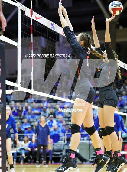 Thumbnail 1 in Windthorst vs. Schulenburg (UIL 2A Semifinal) photogallery.
