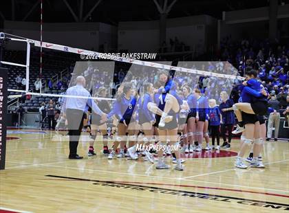 Thumbnail 3 in Windthorst vs. Schulenburg (UIL 2A Semifinal) photogallery.