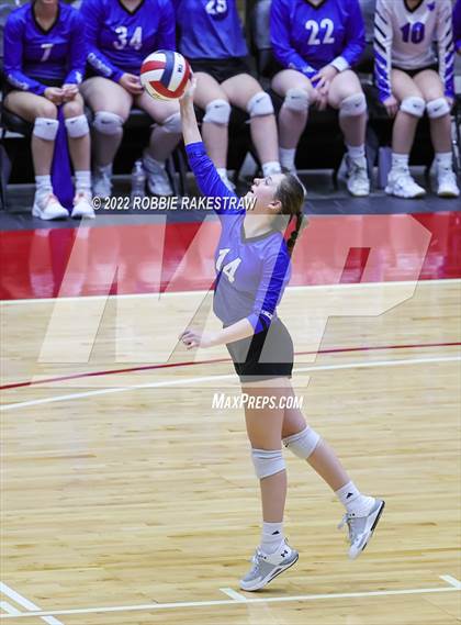Thumbnail 3 in Windthorst vs. Schulenburg (UIL 2A Semifinal) photogallery.