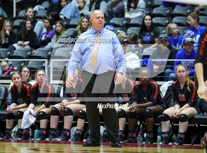 Thumbnail 2 in Windthorst vs. Schulenburg (UIL 2A Semifinal) photogallery.