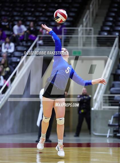 Thumbnail 3 in Windthorst vs. Schulenburg (UIL 2A Semifinal) photogallery.