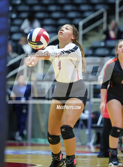 Thumbnail 1 in Windthorst vs. Schulenburg (UIL 2A Semifinal) photogallery.