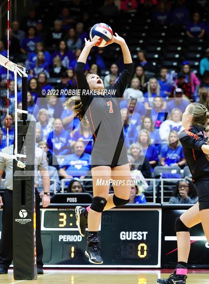 Thumbnail 1 in Windthorst vs. Schulenburg (UIL 2A Semifinal) photogallery.