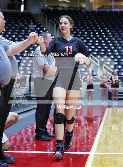 Thumbnail 3 in Windthorst vs. Schulenburg (UIL 2A Semifinal) photogallery.