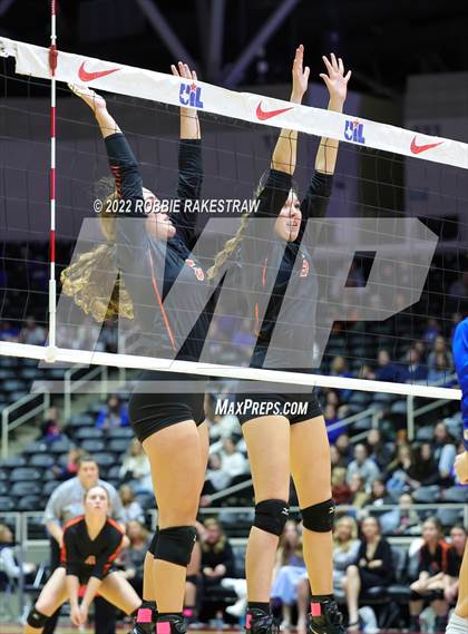 Thumbnail 1 in Windthorst vs. Schulenburg (UIL 2A Semifinal) photogallery.