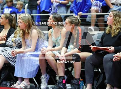 Thumbnail 1 in Windthorst vs. Schulenburg (UIL 2A Semifinal) photogallery.