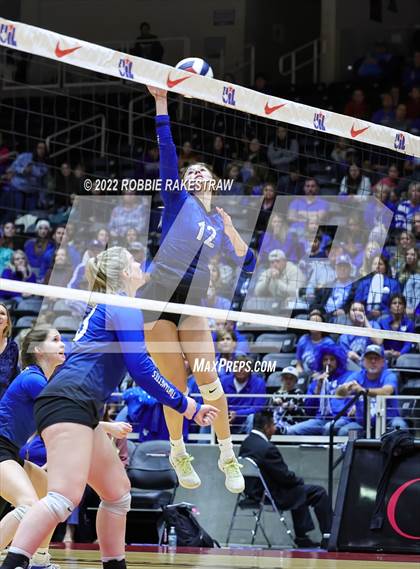 Thumbnail 2 in Windthorst vs. Schulenburg (UIL 2A Semifinal) photogallery.