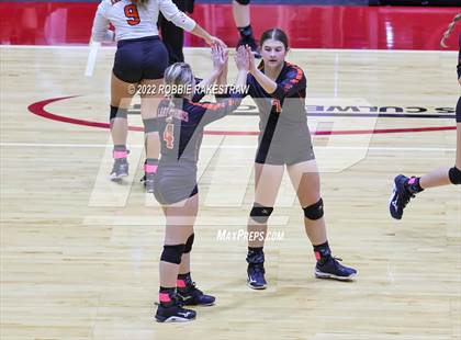 Thumbnail 2 in Windthorst vs. Schulenburg (UIL 2A Semifinal) photogallery.
