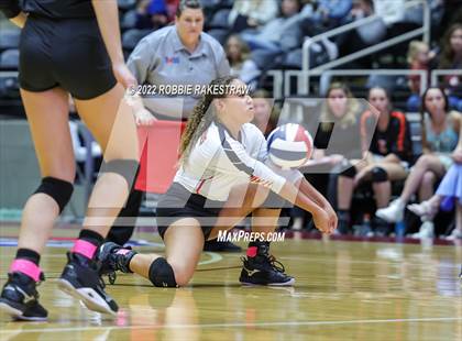 Thumbnail 2 in Windthorst vs. Schulenburg (UIL 2A Semifinal) photogallery.