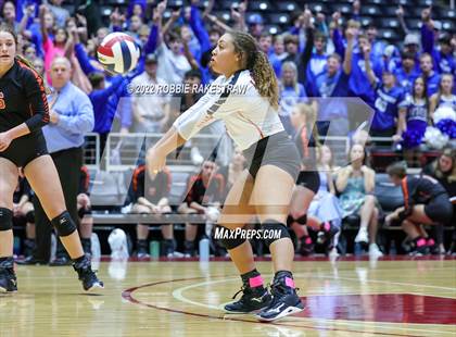 Thumbnail 2 in Windthorst vs. Schulenburg (UIL 2A Semifinal) photogallery.