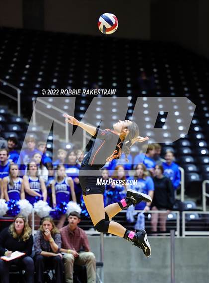 Thumbnail 3 in Windthorst vs. Schulenburg (UIL 2A Semifinal) photogallery.