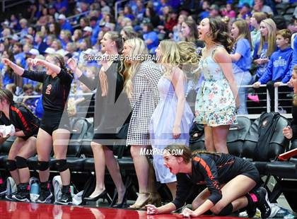 Thumbnail 1 in Windthorst vs. Schulenburg (UIL 2A Semifinal) photogallery.
