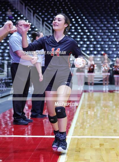 Thumbnail 2 in Windthorst vs. Schulenburg (UIL 2A Semifinal) photogallery.