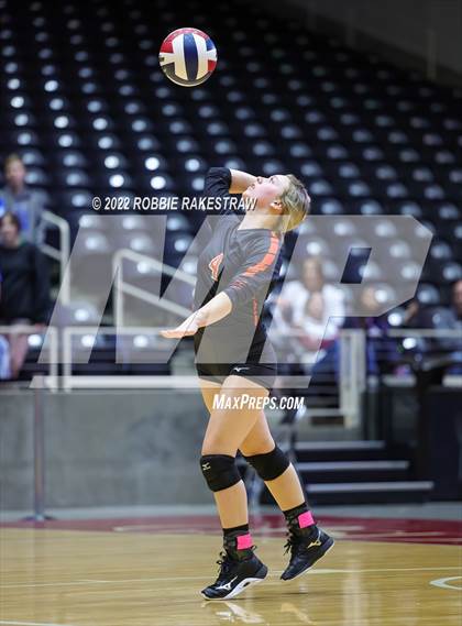 Thumbnail 1 in Windthorst vs. Schulenburg (UIL 2A Semifinal) photogallery.