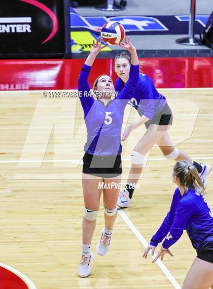Thumbnail 1 in Windthorst vs. Schulenburg (UIL 2A Semifinal) photogallery.