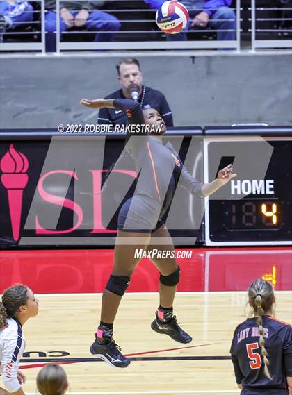Thumbnail 1 in Windthorst vs. Schulenburg (UIL 2A Semifinal) photogallery.